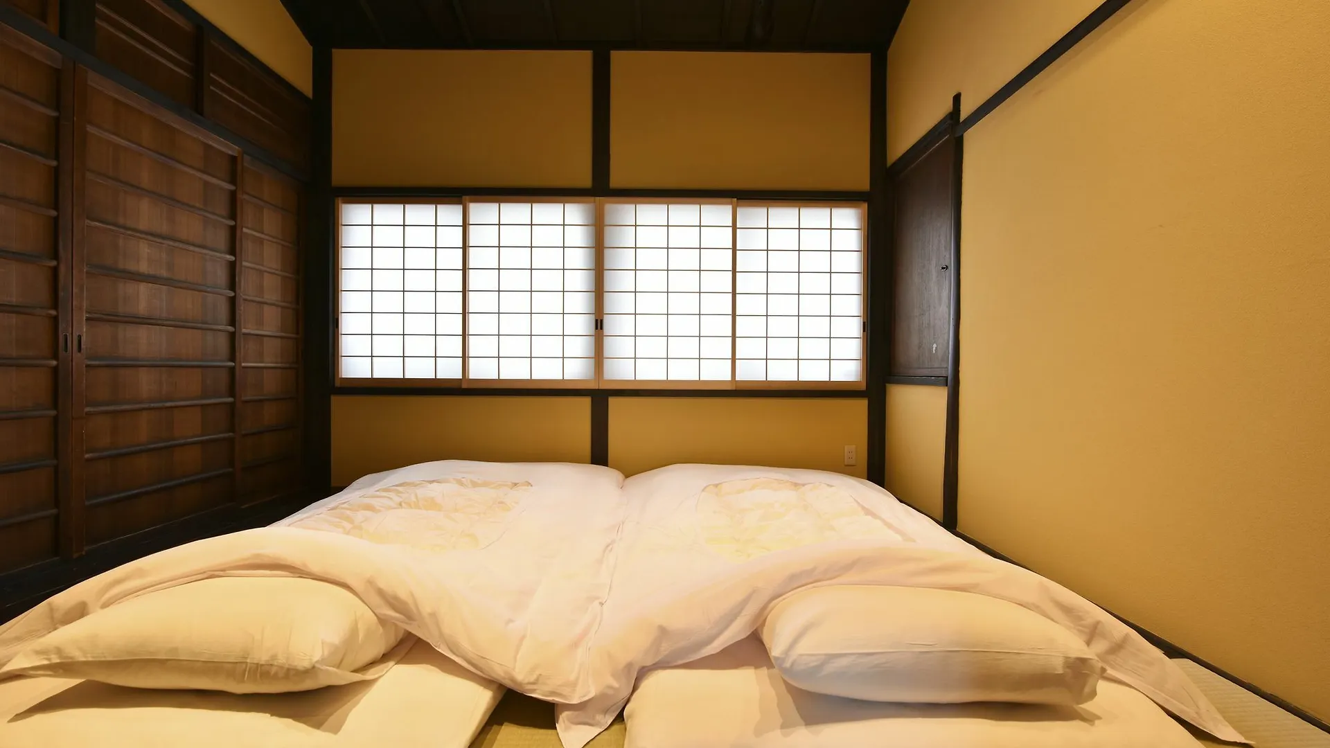 Villa Kuraya Senbonsanjo Kyōto Japan